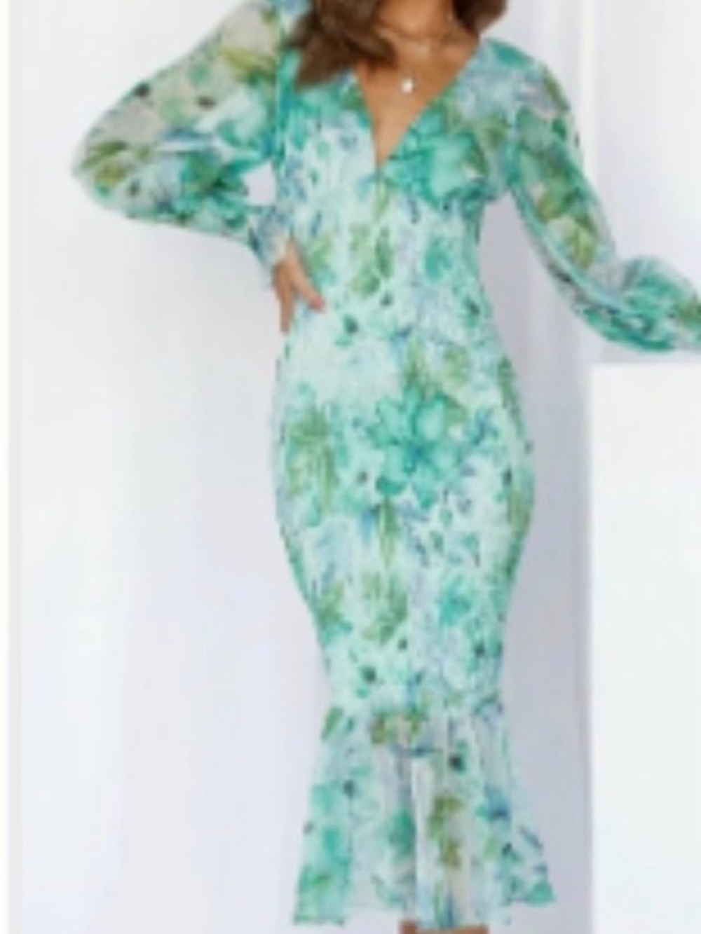 Floral V-Neck Midi Dress in Seafoam Green